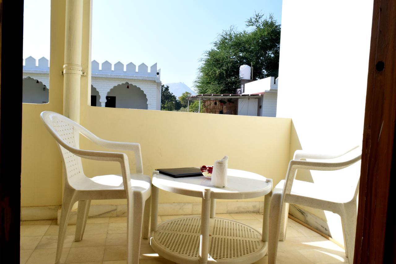 Hotel Kamal Villas Pushkar Exteriör bild
